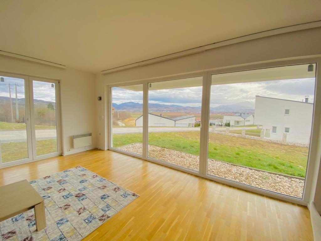 Modern In Paradise