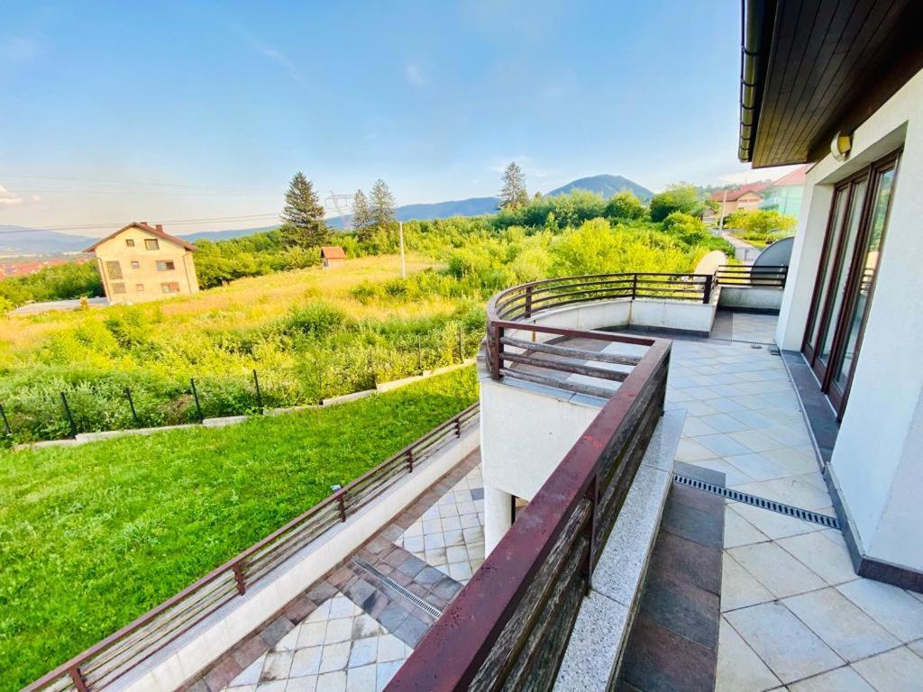Modern In Paradise Villa Sarajevo