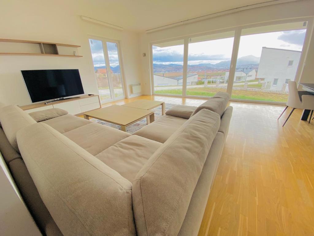Modern In Paradise Villa Sarajevo