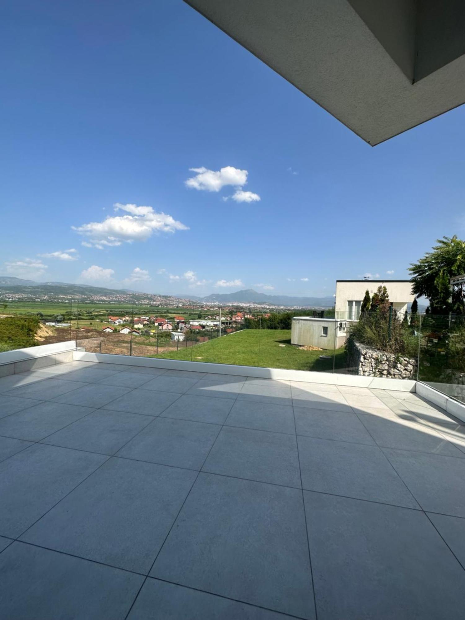Modern In Paradise Villa *