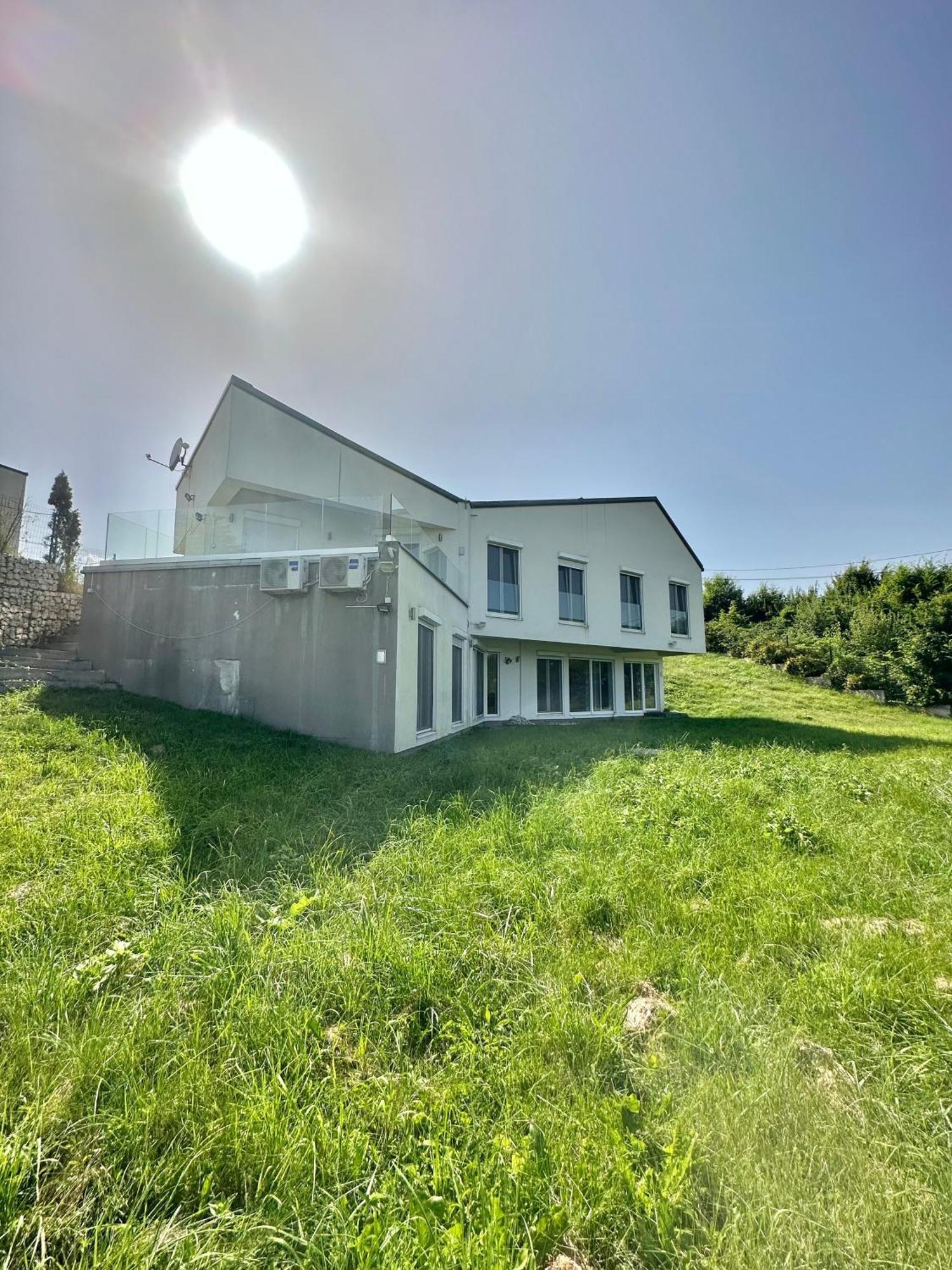 Modern In Paradise Villa Sarajevo